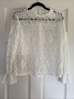 🌻Women's White Lace Long-Sleeve Blouse - Elegant Floral Lace Top - Size M